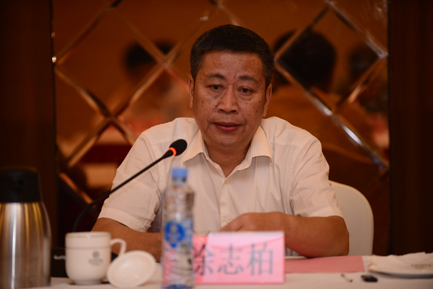 省委第三巡視組涂志柏組長(cháng)在省投資集團專(zhuān)題民主生活會(huì )上點(diǎn)評講話(huà)_副本.jpg