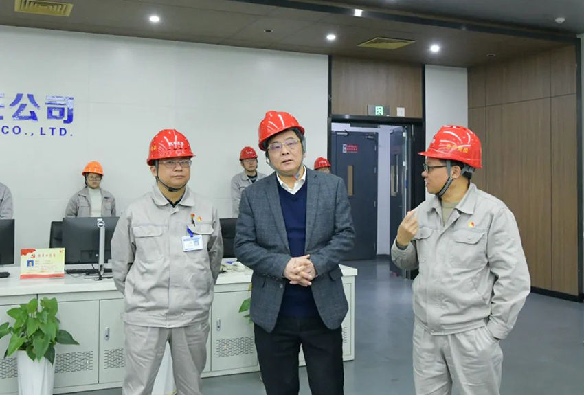 曾昭和一行到贛州片區基層企業(yè)調研慰問(wèn)1.jpg